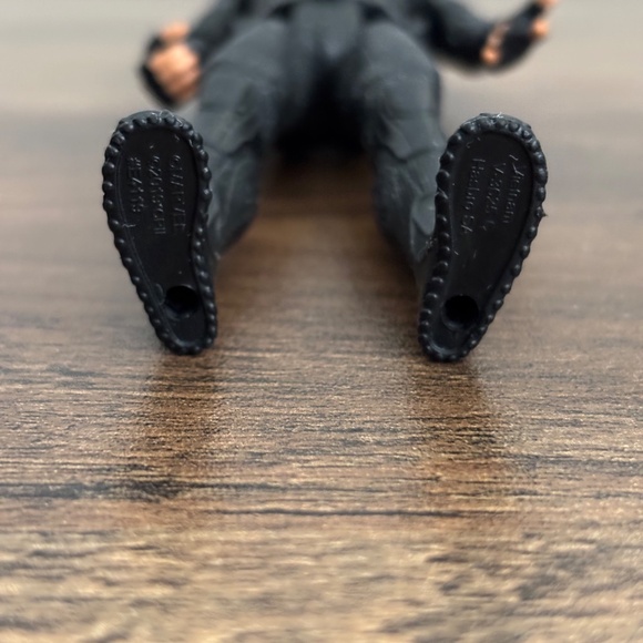 Marvel Legends SPIDER MAN Night  STEALTH SUIT Far From Home Toy Figure 2019 - Picture 3 of 9